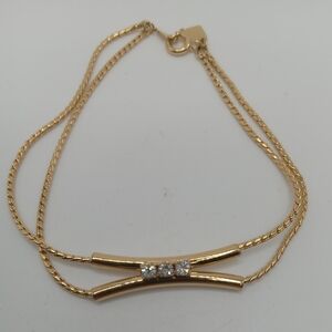 Elegant Gold Bracelet with Crystal Accents